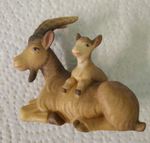 Ziege mit Kitz auf Rücken Nr. 56